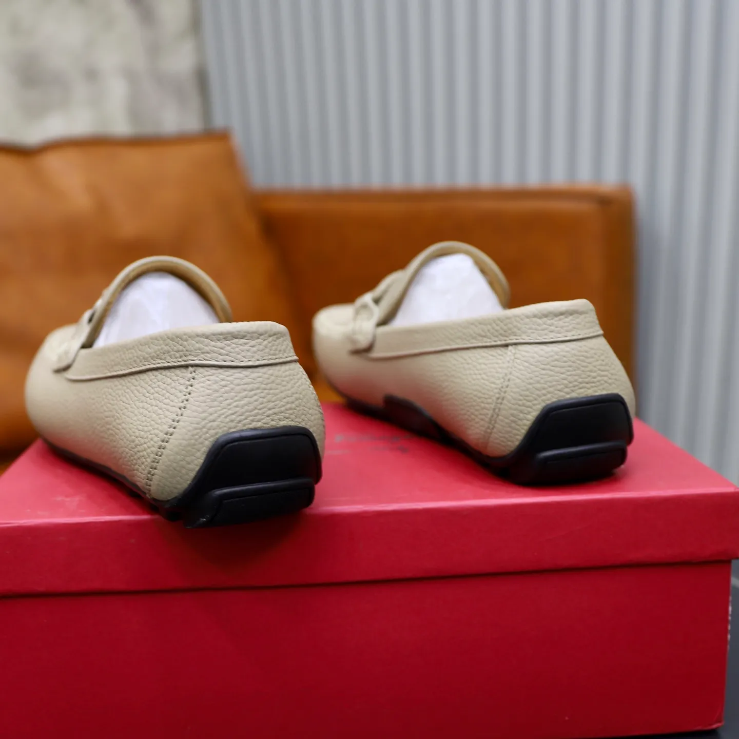 Men's shoes 💰480💰🙅‍♂️🙅‍♂️🙅‍♂️Niuli Brand: Ferragamo Standard code: Men's code 38/44 (45 customized) Grade: Same style as the official website Material: Original imported cowhide leather lining Original wear-resistant lightweight outsole Style category: Men's casual slip-on shoes Doudou shoes Noble luxury brand elements, top luxury color: actual picture color